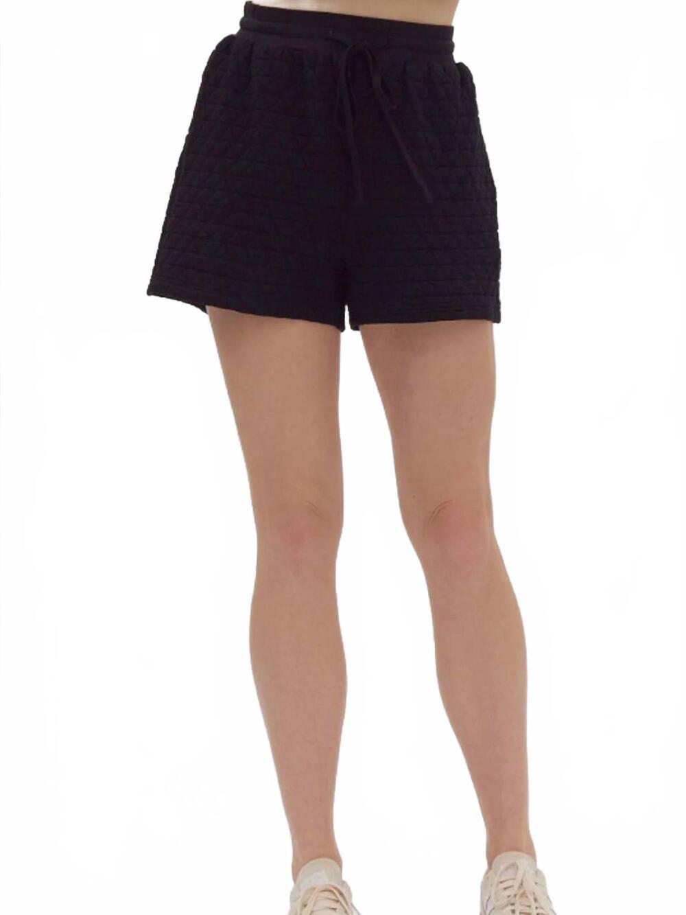 NEW ENTRO women's quilted high waisted shorts in black